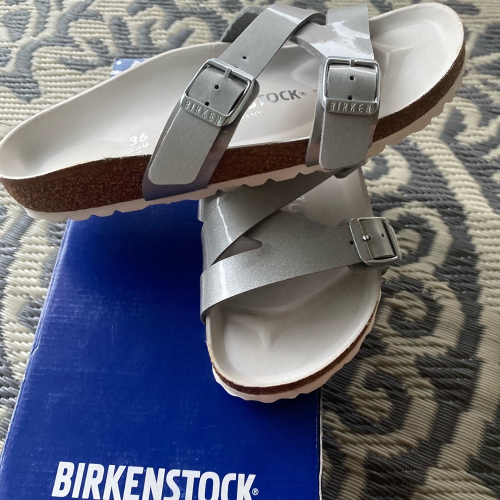 NIB BIRKENSTOCK YAO (NARROW)